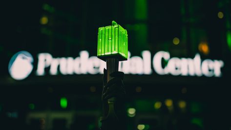 karenmay on Twitter: "pls let me photograph your lightstick if you see me at a kpop concert ✨ https://t.co/dqinkH3bbr" / Twitter Lightstick Exo, Dream Logo, Nct Dream Members, Kpop Concert, Tokyo Dome, Dream Concert, Nct Album, Neon Aesthetic, Anime Scenery Wallpaper