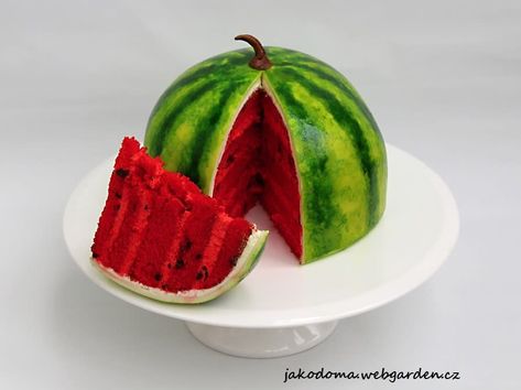 Watermelon Cake Birthday, Melon Cake, Realistic Cakes, Watermelon Cake, Baby Shower Cake Pops, Watermelon Party, Watermelon Birthday, Zucchini Cake, Savory Cakes