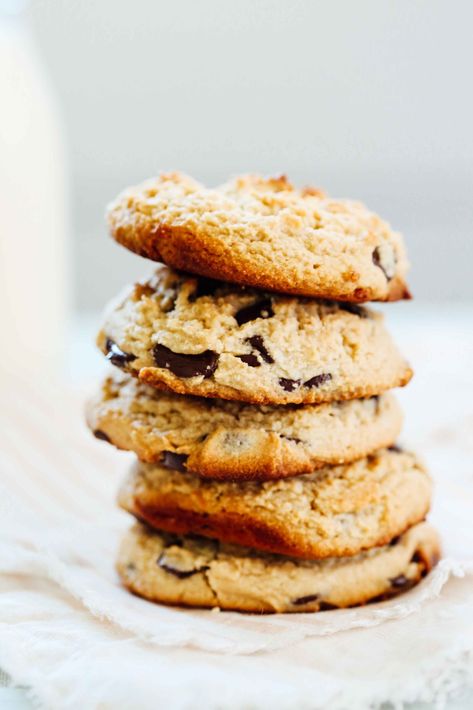 Simple Almond Flour Cookies, Almond Flour Choc Chip Cookies, Almond Flour Honey Cookies, Hot Chocolate With Cocoa Powder, Almond Flour Skillet Cookie, Almond Flour Chocolate Chip Cookies Vegan, Oxi Clean, Almond Flour Chocolate Chip, Almond Flour Chocolate Chip Cookies