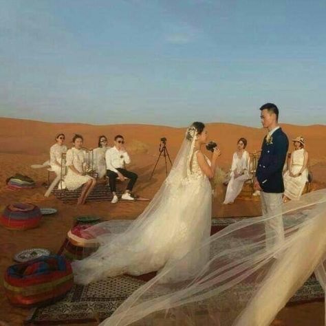 Sahara Wedding, Sahara 1983, Morocco Desert, The Sahara Desert, Sahara Desert, Weeding, Enjoy It, Amazing Things, The Amazing