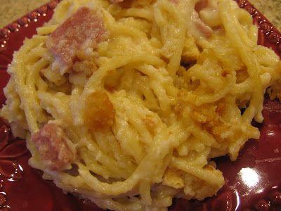 cookin' up north: Ham Spaghetti Bake Ham Spaghetti, I Hop Pancake Recipe, Grilled Hot Dogs, Ham Dinner Recipes, Spaghetti Bake, Hot Dog Recipe, Plain Kitchen, Crock Pot Desserts, Ham Recipe