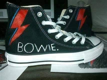 David Bowie Shoes, Bowie Fashion, David Bowie Fashion, Ziggy Played Guitar, A Birthday Present, 70s Inspired Fashion, Awesome Shoes, Earthy Outfits, All The Young Dudes