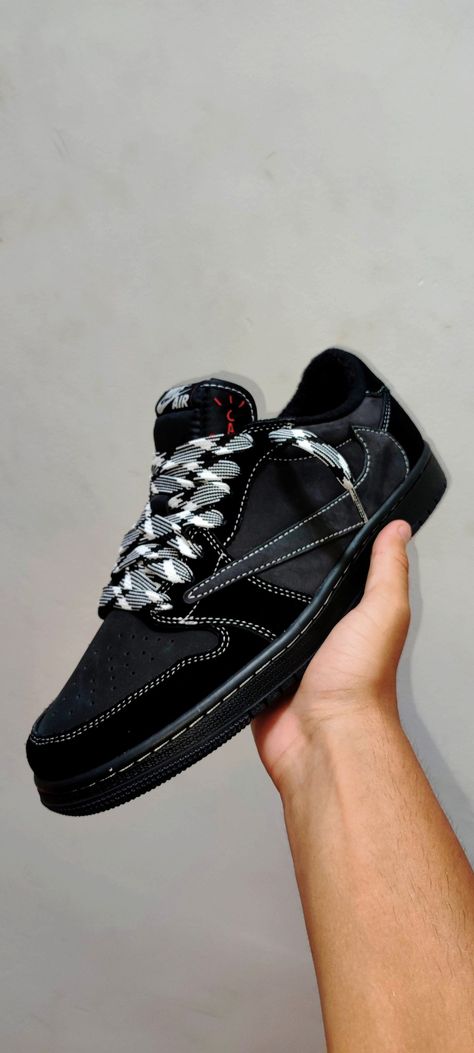 Zapatillon Travis Scott Black Phantom, J 1, Travis Scott, Thing 1, Sneakers, Quick Saves, Black