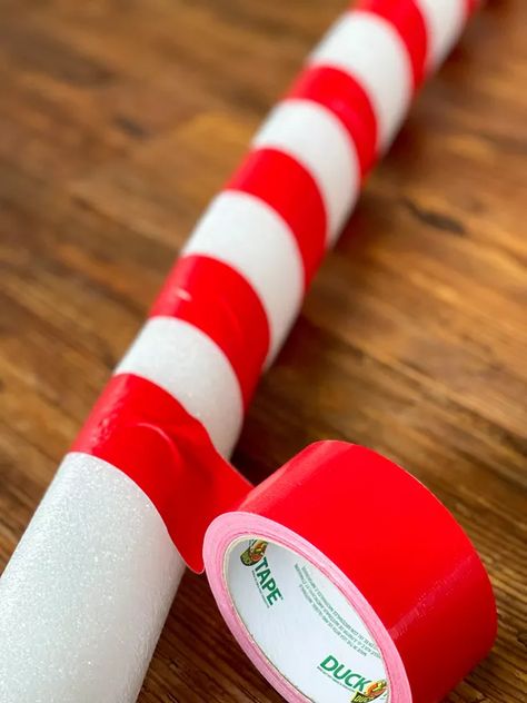 Diy Giant Candy, Candy Cane Lollipops, Giant Candy Cane, Candy Decorations Diy, Giant Lollipops, Diy Christmas Candy, Candy Cane Decorations, Giant Candy, Candy Decorations