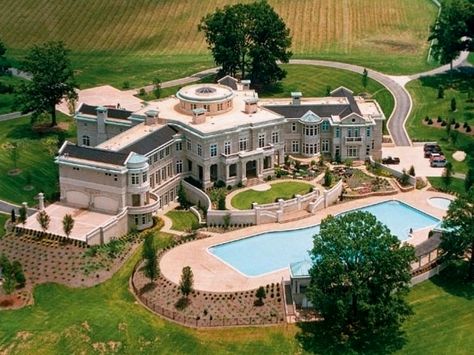 Rick Ross house Rick Ross House, Big Mansions, Luxury Houses Mansions, Dream Mansion, Mega Mansions, Rick Ross, Castle House, Mansion Interior, Mansions Luxury