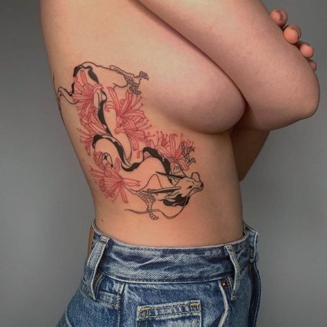 Tattoos Chinese Symbols, Tattoos On Chest, Chinese Tattoo Designs, Tattoos Chinese, Chinese Letter Tattoos, Chinese Tattoos, Stunning Tattoos, Yin Yang Tattoos, Mythical Dragons