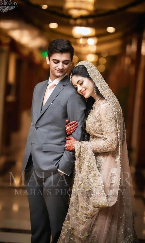 Romantic Couple Pic, विवाह की दुल्हन, Marriage Poses, Muslim Wedding Photos, Bride Groom Photoshoot, Bride Groom Poses, Indian Bride Poses, Muslim Wedding Photography, Indian Bride Photography Poses