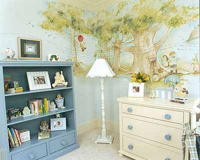 Winnie the Pooh Nursery http://viktoriiya.hubpages.com/hub/Baby-Nursery-Ideas Nursery Ideas Boy, Deco Disney, Winnie The Pooh Nursery, Nursery Pictures, Tree Mural, Unique Nursery, Trendy Baby Nursery, Disney Nursery, Nursery Mural