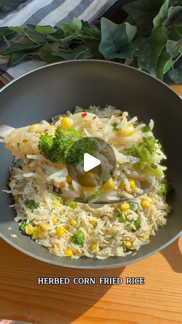 Akshada Desai Lobo on Instagram: "5 mins herbed corn fried rice✨

[Stay tuned for the sauce recipe. Will be posting it tomorrow!]

If you have any leftover rice, this herbed corn fried rice comes together in just 5 mins! Needs minimal prep and tastes fab.. you need to try it if you haven’t already❤️

Ingredients I used:
- Boiled corn
- Broccoli florets (optional)
- Grated garlic 
- Butter 
- Salt 
- Pepper
- Italian seasoning 
- Chilli flakes 
- Coriander leaves 
- Cooked rice 

[herbed corn fried rice, corn fried rice recipe, fried rice recipe, quick fried rice, herbed rice, corn rice, corn fried rice] 

#herbed #corn #friedrice #cornfriedrice #herbedrice #dubaifoodbloggers #uaefoodbloggers #uaefoodblogger #dubaifoodblogger #foodblogger #recipevideo #recipeoftheday #recipes #foodstagram # Boiled Rice Recipes, Herbed Corn, Corn Fried Rice, Quick Rice Recipes, Recipe Fried Rice, Corn Fried, Corn Broccoli, Quick Fried Rice, Herbed Rice