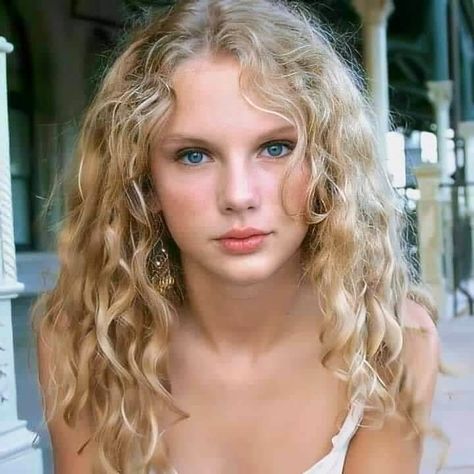 Taylor Swift 2006, Young Taylor Swift, Taylor Swift Fotos, Debut Photoshoot, Estilo Taylor Swift, Taylor Swift Album, Long Live Taylor Swift, Live Taylor, Taylor Swift 13