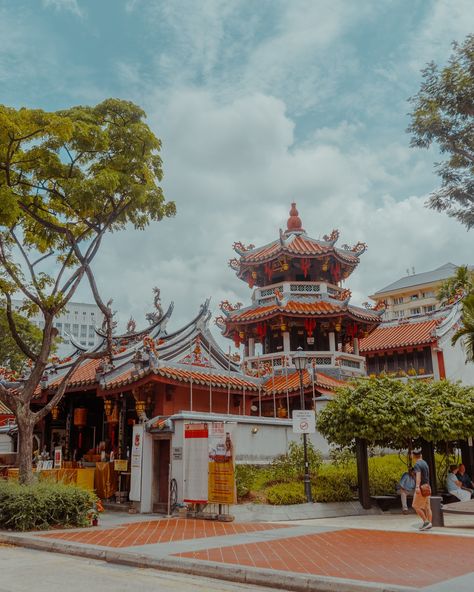 📍 Thian Hock Keng Temple - - - #singapore #visitsingapore #thisissingapore #singaporetravel #singaporetrips #beautifuldestinations #earthofficial #fantasticearth #stayandwander #neverstopexploring #travelinspiration #travelbucketlist #travelpost #dreamplace #dreamydestinations #travelscape Thian Hock Keng Temple, Singapore Temple, Singapore Holiday, Holiday In Singapore, Visit Singapore, Singapore Travel, Never Stop Exploring, Travel Bucket List, Brunei