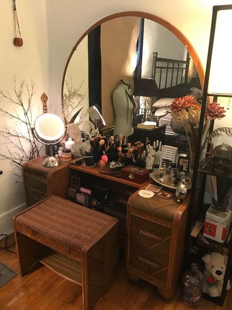 (paid link) Best & pardon DIY Makeup Vanity Table Ideas Bilik Idaman, Vanity Area, Casa Vintage, Aesthetic Rooms, House Room, Vintage Vanity, Apartment Inspiration, Room Inspiration Bedroom, Room Ideas Bedroom