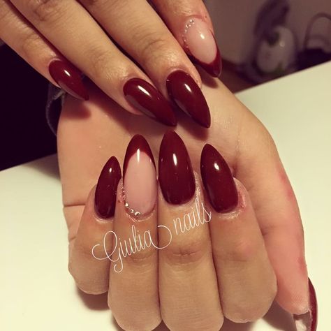 Color Marsala di Passione Unghie Unghie Nail Art, Nail Collection, Burgundy Nails, Red Nail, Nail Designs Glitter, Autumn Nails, French Tip Nails, Gel Nail Art, Creative Nails