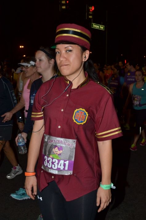 Tower Of Terror Costume, Bellhop Costume, Halloween Running Costumes, Breakfast Halloween, Dopey Challenge, Singing Telegram, Run Disney Costumes, Hollywood Hotel, Running Costumes