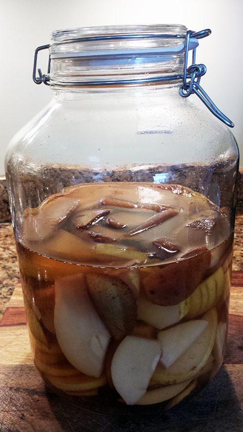 Pear Infused Vodka How To Make, Pear Infused Vodka, Diy Vodka, Fruit Truck, Homemade Booze, Fruit Liqueur, Rum Liquor, Homemade Liquors, Pear Liqueur