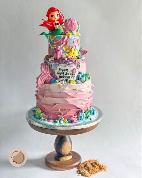 3 Tier Mermaid Cake, Cake Tart, Mermaid Unicorn, Tiered Cake, Mermaid Cakes, Tiered Cakes, 5th Birthday, The Little Mermaid, Fondant