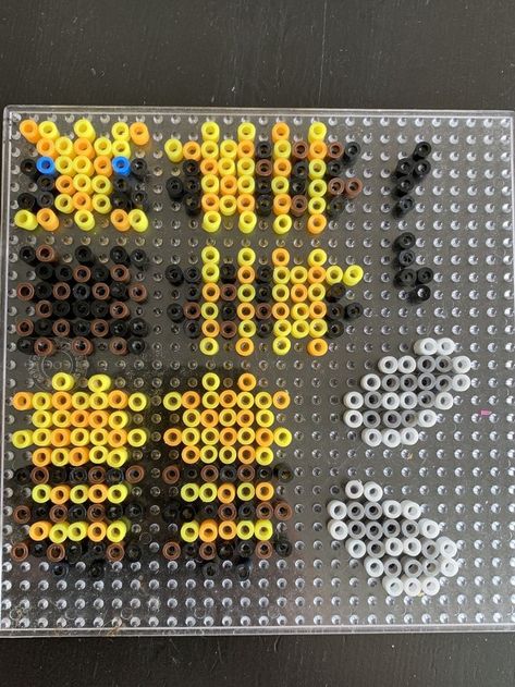 Minecraft Bee, Pixel Art Minecraft, Hama Beads 3d, Melt Beads Patterns, Hamma Beads Ideas, Easy Perler Bead Patterns, Pearl Beads Pattern, Easy Perler Beads Ideas, 3d Perler Bead