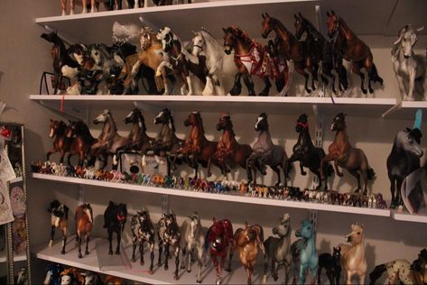 Breyer Horse Collection, Toy Horse Stable, Toy Horse, Breyer Horses, Horse Stables, Stables, Horses