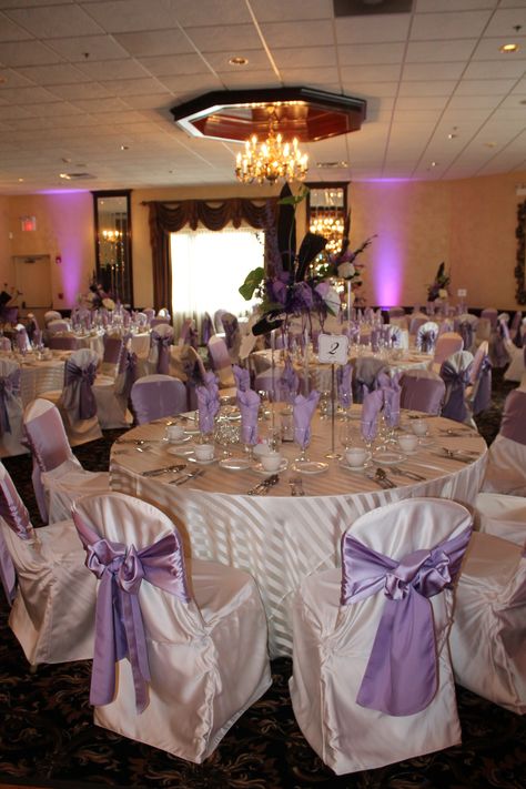 Ivory and Lavender Wedding Reception! Lavender Wedding Reception, Lavender Wedding Theme, Purple Wedding Theme, Quinceanera Dresses Blue, Grey Lavender, Lavender Haze, Mom Party, Wedding Items, Wedding Linens