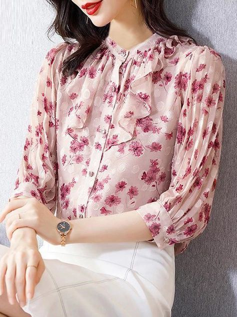 Blouse Office Wear, Women Half Sleeve, Printed Chiffon Blouse, Ladies Chiffon Shirts, Floral Chiffon Blouse, Feminine Blouses, Half Sleeve Blouse, Floral Print Chiffon, Loose Blouse