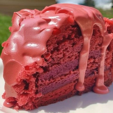 Paula Deen | Strawberry Honeybun Cake 🍓🍓😋 | Facebook Paula Deen Strawberry Cake Recipe, Strawberry Honeybun Cake, Senior Cakes, Box Strawberry Cake, Honeybun Cake, Red Velvet Cake Recipe Easy, Blueberry Glaze, Cake Batter Recipes, Creamsicle Cake