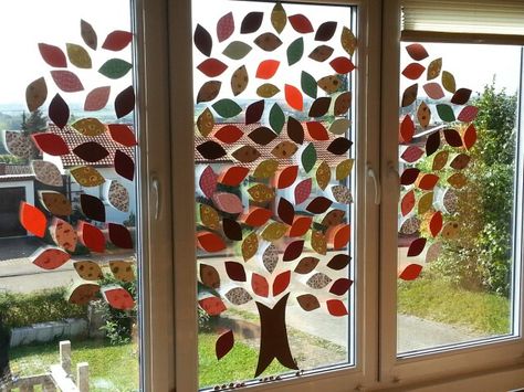 Herbstdeko Autumn Crafts, Window Art, Fete Halloween, Window Display, Window Decor, Fall Crafts, Handmade Paper, Beautiful Decor, Winter Decor