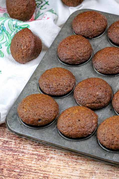 Jason Deli Gingerbread Muffins, Mini Gingerbread Muffins, Gingerbread Mini Loaves, Jasons Deli Ginger Muffins, Jasons Deli Recipes, Gingerbread Bites, Gingerbread Muffins Recipe, Jasons Deli, Mini Recipes