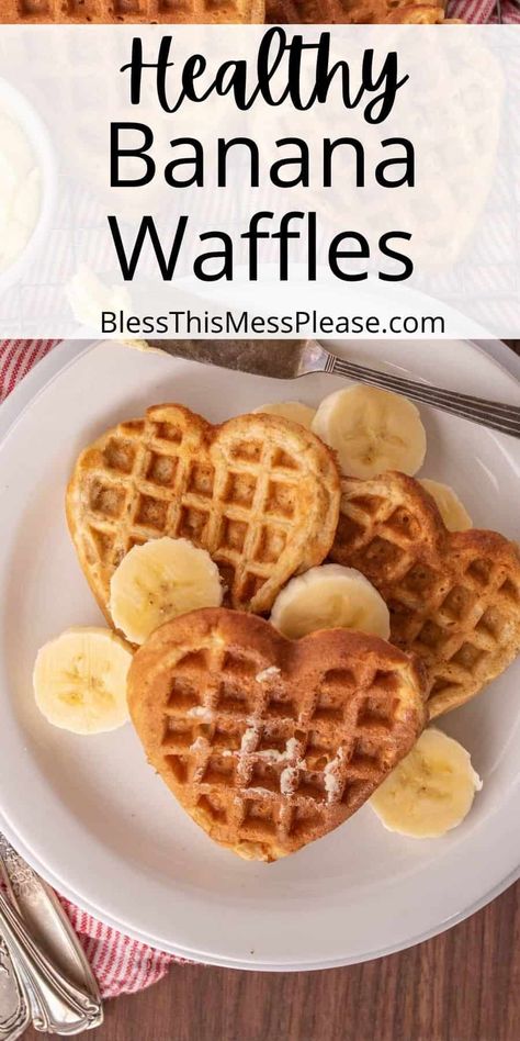 This Healthy Banana Waffles Recipe makes light and fluffy waffles. It has plenty of fiber to fill you up and is naturally sweetened with bananas! #healthywaffles #bananawaffles #brunchidea #breakfastrecipe Waffle Recipe Easy, Banana Waffles Healthy, Banana Waffle Recipe, Easy Waffles, Waffle Recipe Healthy, Easy Waffle Recipe, Healthy Waffles, Banana Waffles, Sweet Potato Waffles