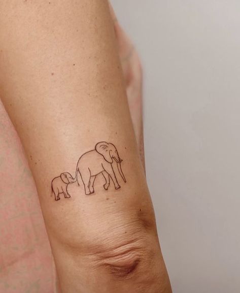 Fine Line Elephant Family Tattoo, Mum And Baby Elephant Tattoo, Elephant Family Of Three Tattoo, Mom Of Two Tattoo Elephant, Mother And Baby Elephant Tattoo, Tiny Elephant Tattoo, Baby Elephant Tattoo, Mommy Daughter Tattoos, Small Phoenix Tattoos