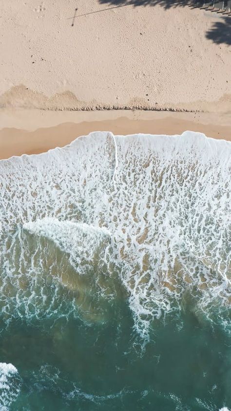 Beach Captions, Animation Wallpaper, Beach Video, Ocean Sounds, Crashing Waves, Beach Wallpaper, Dee Dee, Sea Waves, Beach Aesthetic