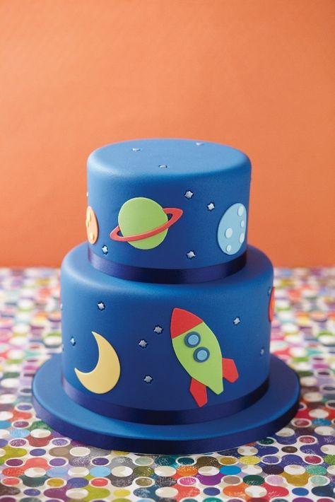 This cake is out of this world! Perfect for a blast off party at the American Museum of Natural History's Planetarium! Rocket Cake, Torte Creative, Cake Designs For Boy, Planet Cake, Torte Cupcake, Space Birthday Party, Childrens Birthday Cakes, Baby Cakes, Space Birthday