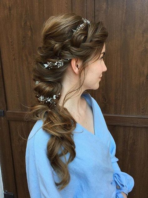 Long Hair Vine, Hair Style On Saree, Engagement Hairstyles, Bridal Hairdo, Bridal Hair Buns, Prom Hairstyles For Long Hair, Long Hair Wedding Styles, Front Hair Styles, Bride Hair Accessories