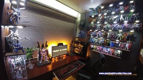 Gundam Room by Dino "MrDinoX" De Jesus - Gundam Kits Collection News and Reviews Gundam Bedroom Ideas, Gundam Room Ideas, Gunpla Display, Gundam Display, Gunpla Collection, Figure Room, Toy Collection Room, Spiderman Room Decor, Display Cupboard