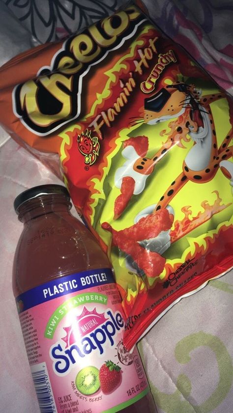 Snapple Apple, Sleepover Food, Junk Food Snacks, Food Babe, Quick Snack, Cute Snacks, Food Therapy, On The Go Snacks, Food Drinks Dessert