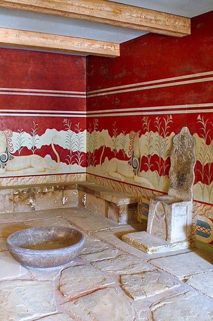 Knossos Palace, Crete | Dan & Luiza, TravelPlusStyle.com | Flickr Knossos Palace, Minoan Art, Starověký Egypt, Ancient Greek Art, Empire Romain, Grece Antique, Greek History, Crete Greece, Greek Art