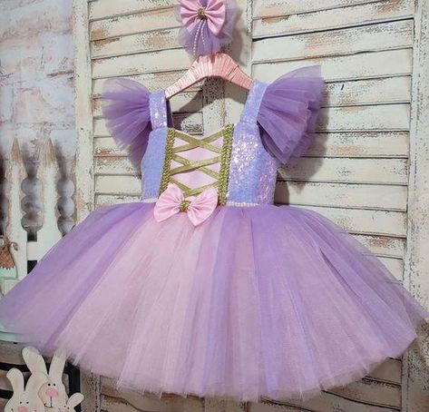 Fashion Frocks, Purple Tutu Dress, Birthday Frocks, Baby Princess Dress, Frocks For Babies, First Birthday Dress, Rapunzel Costume, Stylish Baby Girls, Purple Tutu