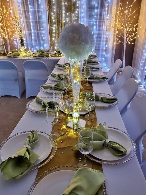 Green And Beige Table Setting, Silver And Green Decorations Party, Sage Green And Gold Birthday Party Decor, Sage Green And White Sweet 16, Gold Cake Table, Light Green Decor, Sage Green Napkins, Mom Brunch, Green Quinceanera Theme