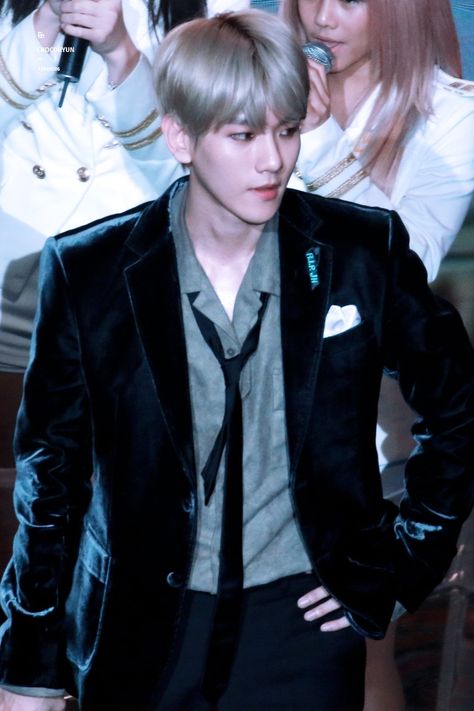 Baekhyun Hot, Exo Korean, Exo Xiumin, 2015 Hairstyles, Exo Baekhyun, Byun Baekhyun, Macau, Suho, Sehun