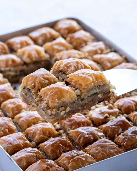 Turkish Baklava Recipe, Honey Baklava, Recipe With Honey, Turkish Baklava, Baklava Recipe, Gimme Some Oven, Phyllo Dough, Honey Syrup, Honey Recipes