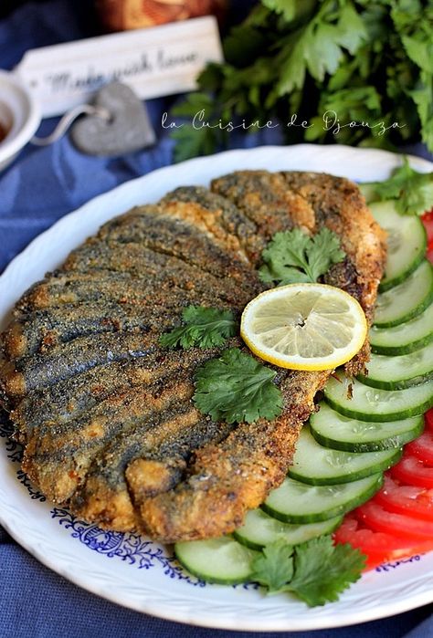 Sardines grillées à la poele | Cuisinez avec Djouza Moroccan Meals, 15 Minute Meals, Romanian Food, Beautiful Dishes, Fish And Seafood, Easy Cooking, Quick Recipes, Salmon Burgers, Seafood Recipes