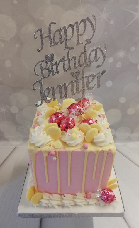 Square Cakes For Ladies, Square Drip Cake, Cake With White Chocolate, Baking Logo, Cake Decorating For Beginners, Mini Tortillas, Cake Blog, Cakes For Women, Marble Cake