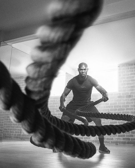 🇬🇧 Simon In LA’s Instagram profile post: “Another shot from my shoot for @ironfitnessla with @themaximumoutputmovement #battleropes #menstraining #muscleandhealth #mensfitness #gym…” Gym Photography, Bodybuilding Pictures, Battle Ropes, Men’s Fitness, Fitness Photoshoot, Shooting Sports, Take Care Of Your Body, Fitness Photography, Fitness Club