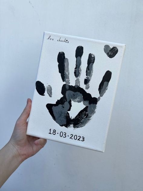 Couples Handprint Painting, Bf Present Ideas, Bf Gift Ideas, Couples Art Project, Bf Gift, A Little Life Book, Paragraphs For Him, Couples Canvas, Couple Activities