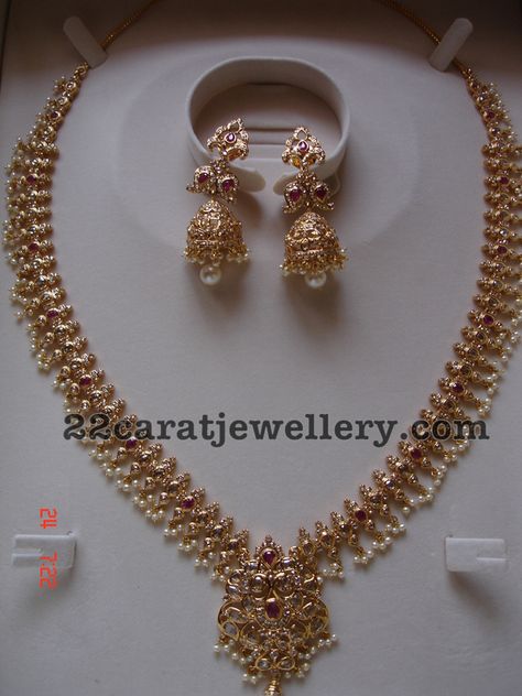 lovvee pearls Light Weight Gold Jewellery Indian, Gold Jewellery Indian, Pendant Designs, Gold Jewelry Simple Necklace, Beautiful Gold Necklaces, Gold Bridal Jewellery Sets, Gold Necklace Indian Bridal Jewelry, Gold Necklace Simple, Jewellery Indian