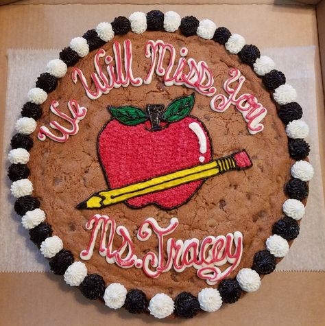 Teachers Apple cookie cake Teacher Cookie Cake, School Cakes, Jumbo Cookies, Apple Cookie, Teacher Cakes, Large Cookies, Cookie Cake Decorations, Cookie Cake Designs, School Cookies