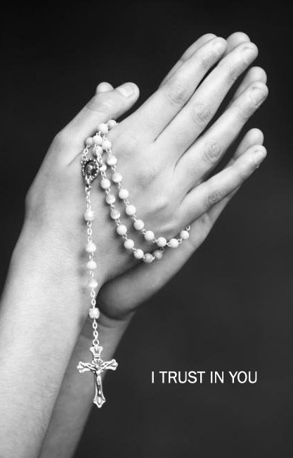 I trust in you Rosary Photography, Praying Hands Rosary, Praying Hands With Rosary, Prayer Hands, Christian Quotes Wallpaper, Angel Prayers, Hand Photography, Jesus Christ Art, Holy Rosary