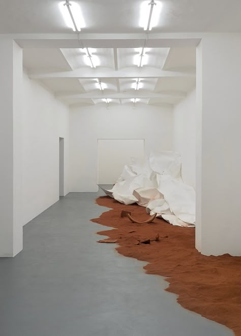 T293 - Sonia Kacem - 21 Camberwell College Of Arts, Space Gallery, Frederic Malle, Flower Installation, Earth Art, Sculpture Installation, Retail Design, Abandoned Places, Exhibition Design