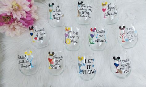 These Disney Princess Wine Glasses For A Bachelorette Party Will Royally Rep Your Whole Squad Disney Wine Glasses, Wine Glass Sayings, Disney Bachelorette, Diy Wine Glasses, Images Disney, Wine Glass Crafts, Diy Disney, Syracuse Ny, Painted Wine Glasses