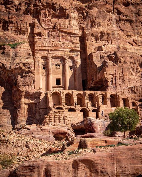 Casually having one of the wonders of the world to myself! One of the perks of visiting countries in their low seasons is the lack of tourists - I know that if I visited Petra in a months or so time there would be a real possibility of being trampled under foot. Petra is an amazing city complex of ancient tombs, temples and other buildings built into the rocks dating back to 7000BC. One of my favourite parts (aside from the Treasury) are the camels carved into the rocks, representing the tr... Temple On Mountain, Ancient Temple Ruins Concept Art, Destroyed Temple, Rock Temple, Ruined Temple, Cave Temple, Ancient Tomb, Temple Ruins, Ancient Temples