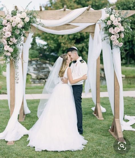 White Huppah Wedding, Non Traditional Chuppah, Huppah Wedding Outdoor, White Wedding Flowers Ceremony, Wooden Chuppah, Simple Chuppah, Modern Chuppah, Statement Centerpieces, Florence Elopement